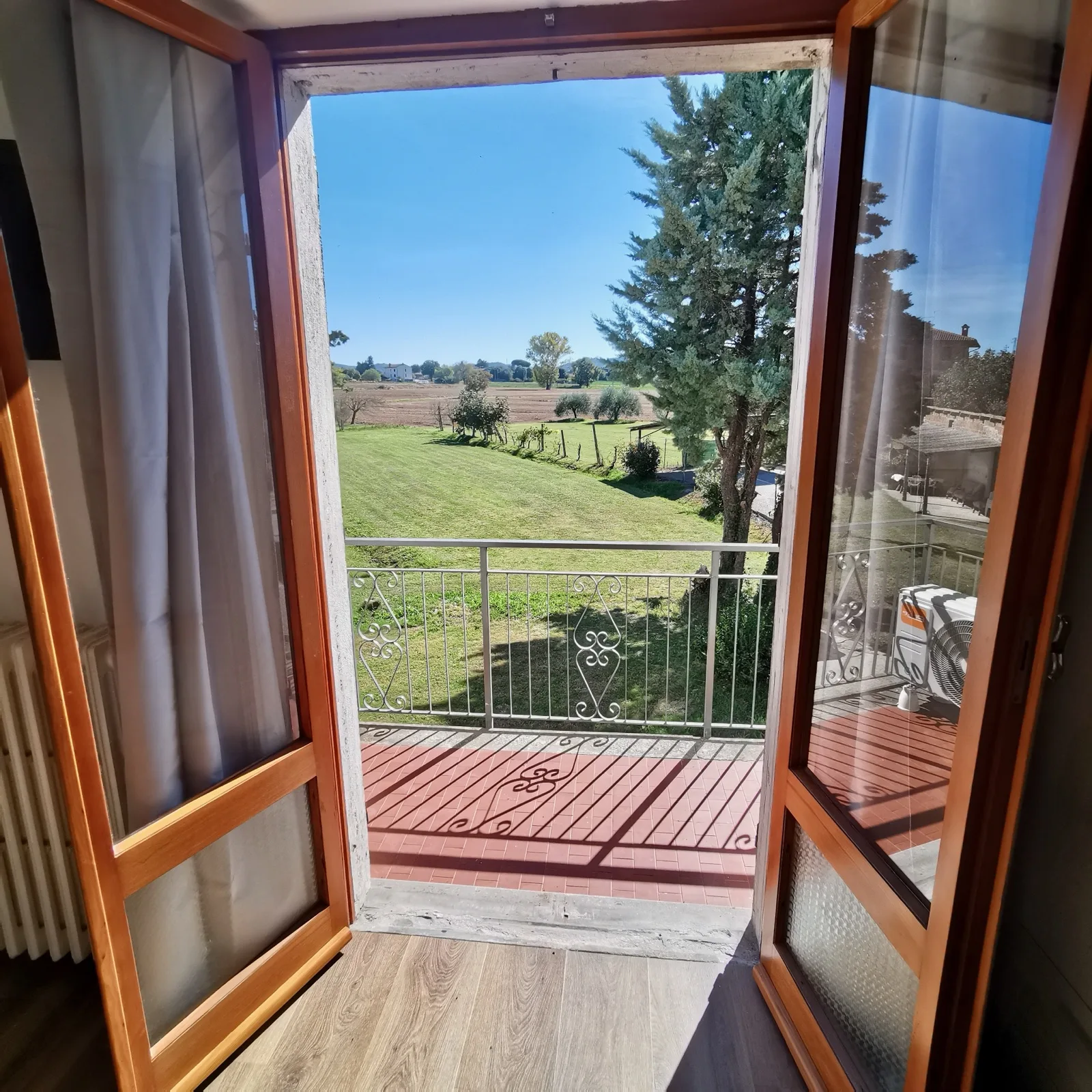 Panorama della campagna del Lago Trasimeno vista da Paradise B&B